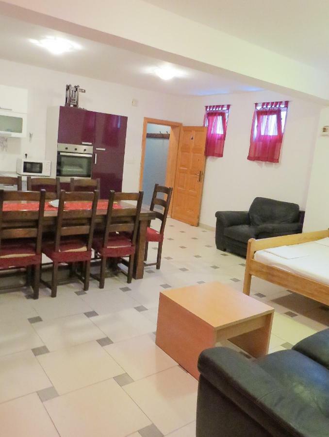 Villa Daria Pakostane Ngoại thất bức ảnh